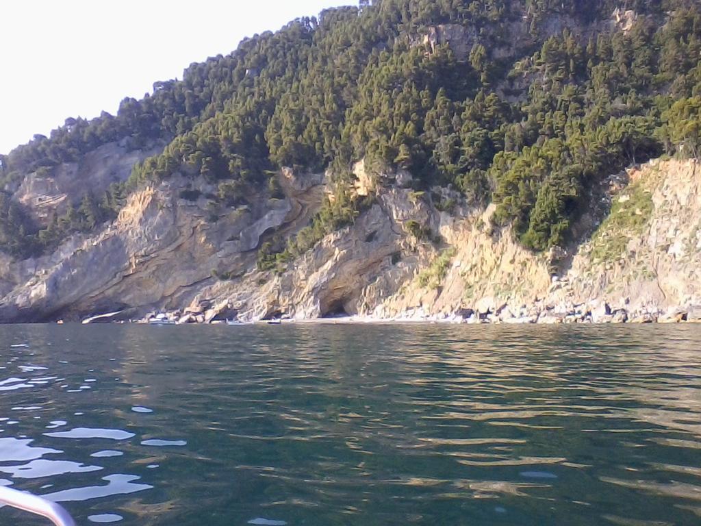 Вилла Casa A Lerici Nell'Antico Borgo Экстерьер фото