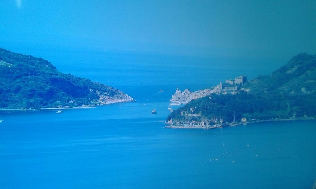 Вилла Casa A Lerici Nell'Antico Borgo Экстерьер фото