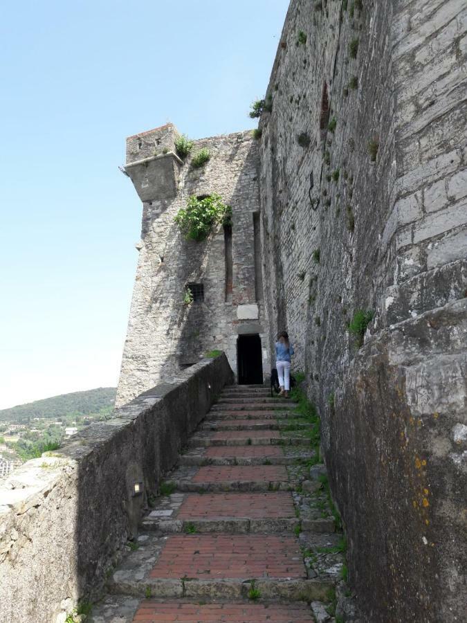 Вилла Casa A Lerici Nell'Antico Borgo Экстерьер фото